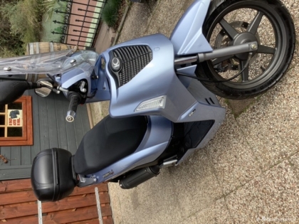 Kymco People S blauw